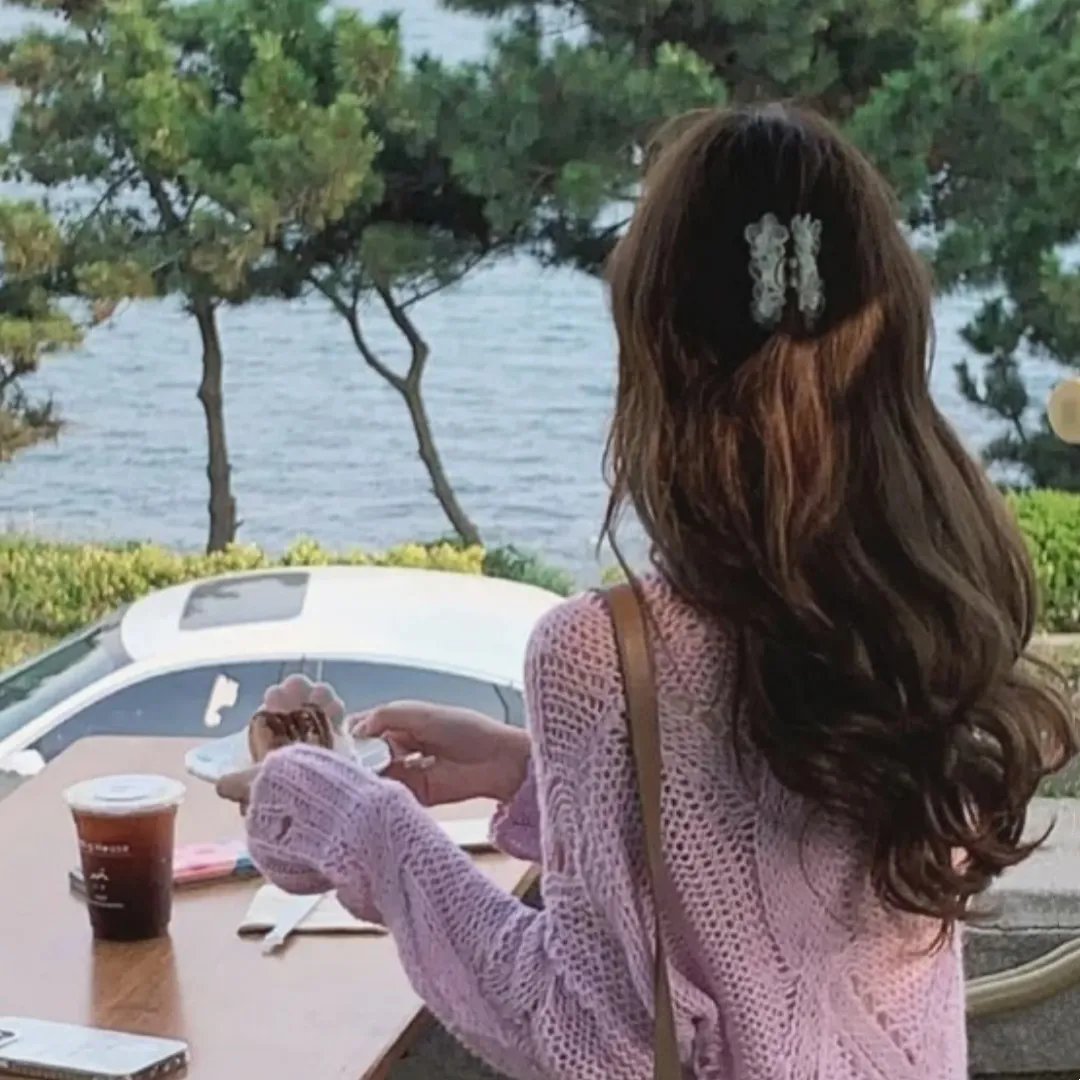 月亮湾的笑声